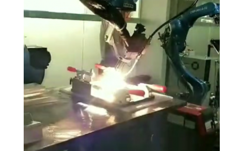 氬弧焊機(jī)器人，推拉絲脈沖鋁焊